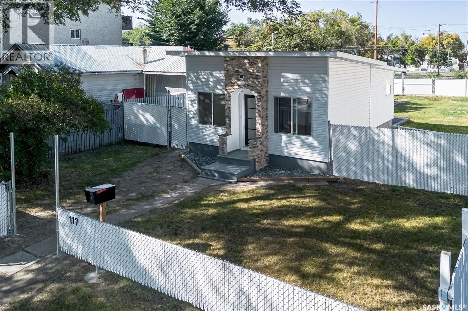 2 bed 1 bath single family at 117 U AVENUE S — $228,500