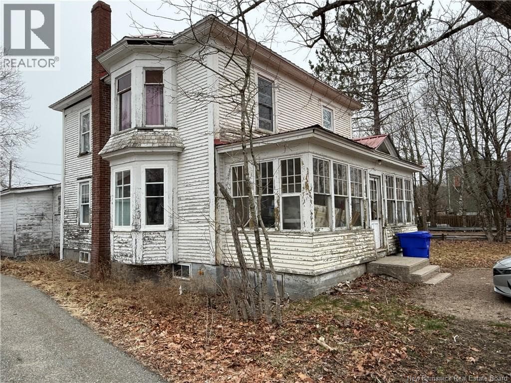 4 bed 2 bath single family at 13 Lake Avenue — $124,000