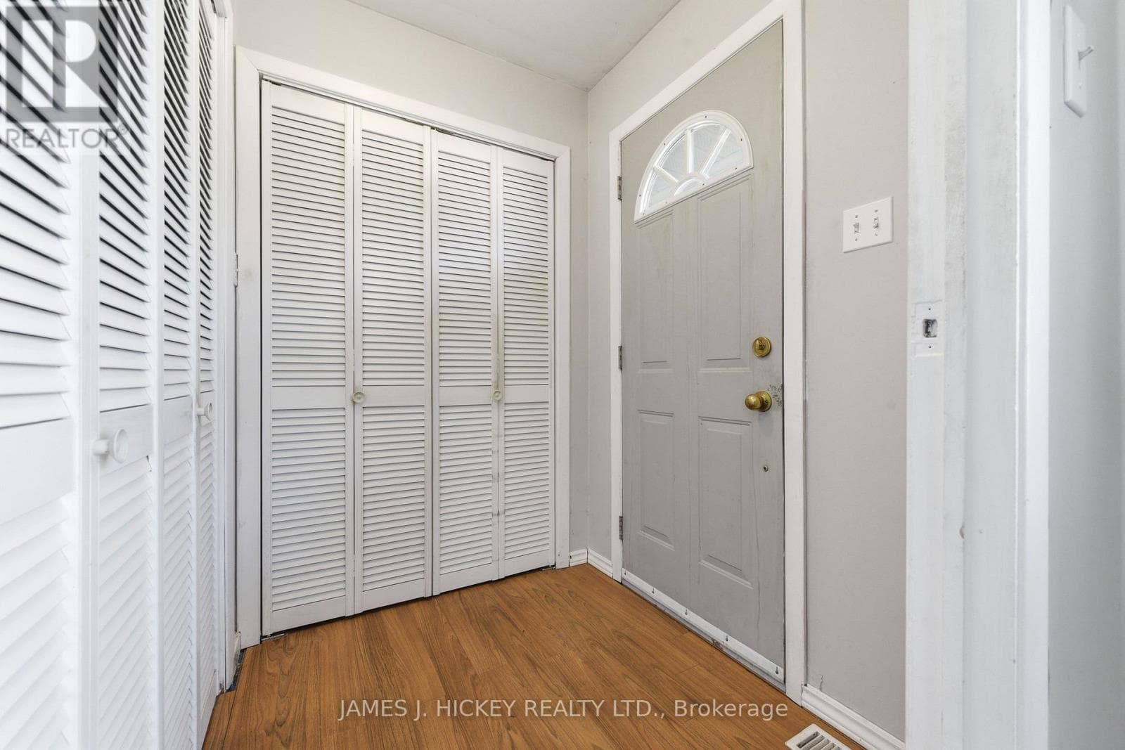 38 BEACH AVENUE photo 2