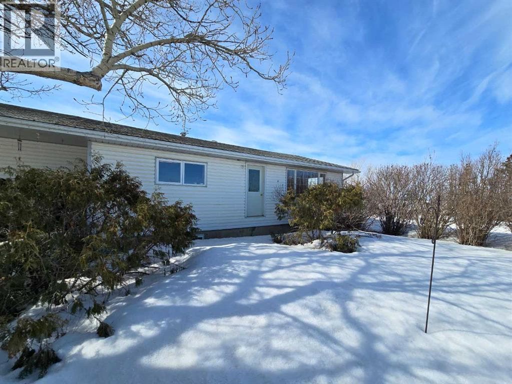 4 bed 2 bath single family at 22004 Range Road 814 — $275,000