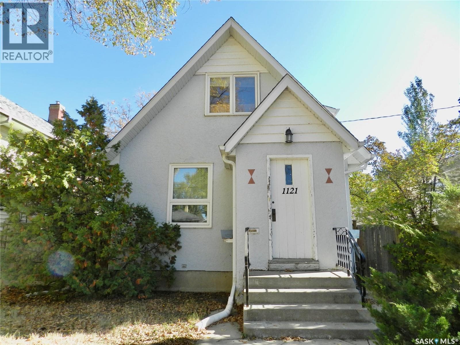 1121 6th AVENUE NW