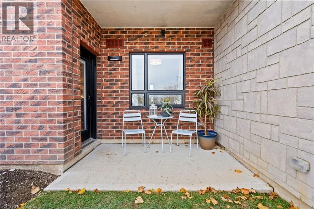 3998 VICTORIA Avenue Unit# 105 photo 5
