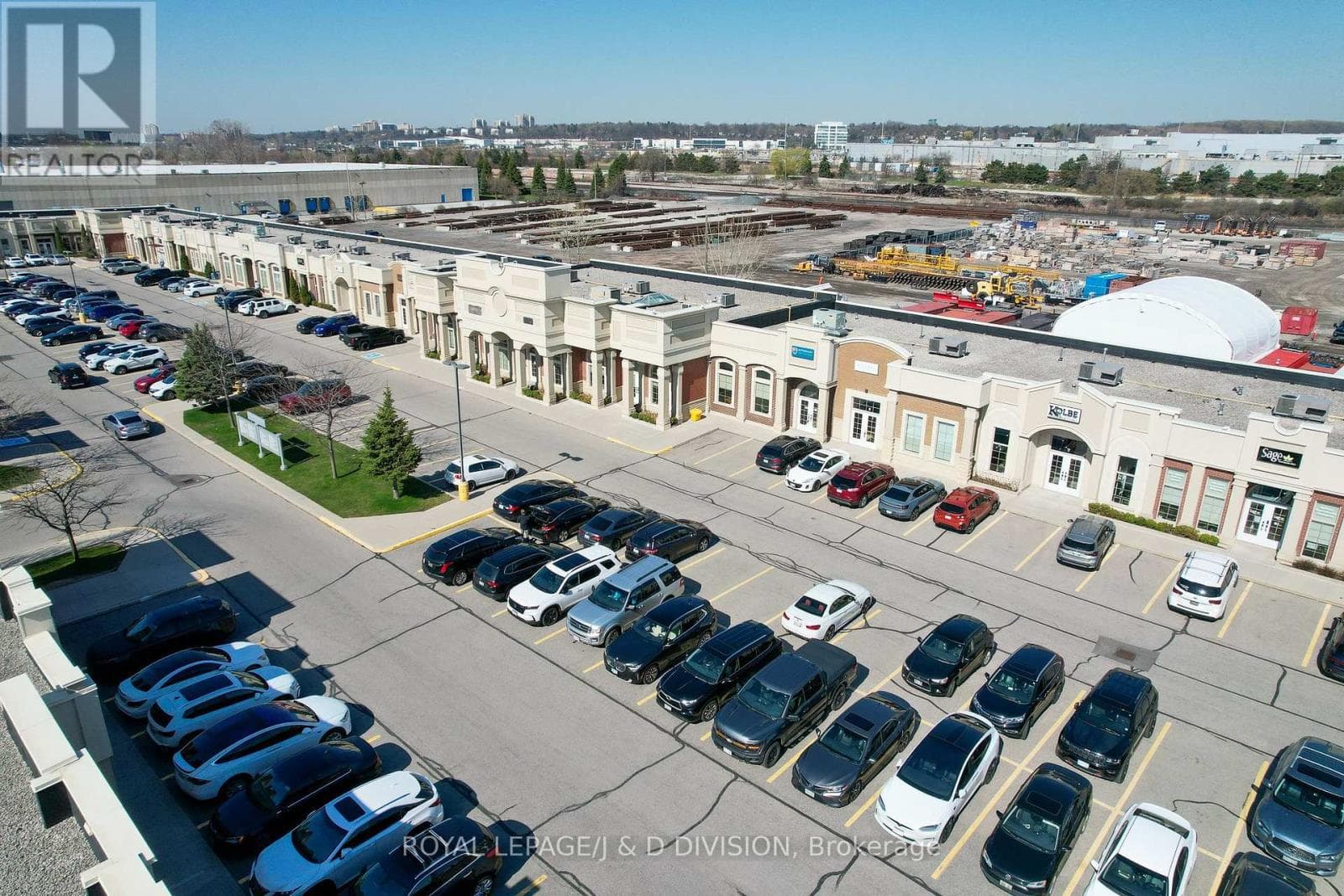 9 - 1525 CORNWALL ROAD photo 4