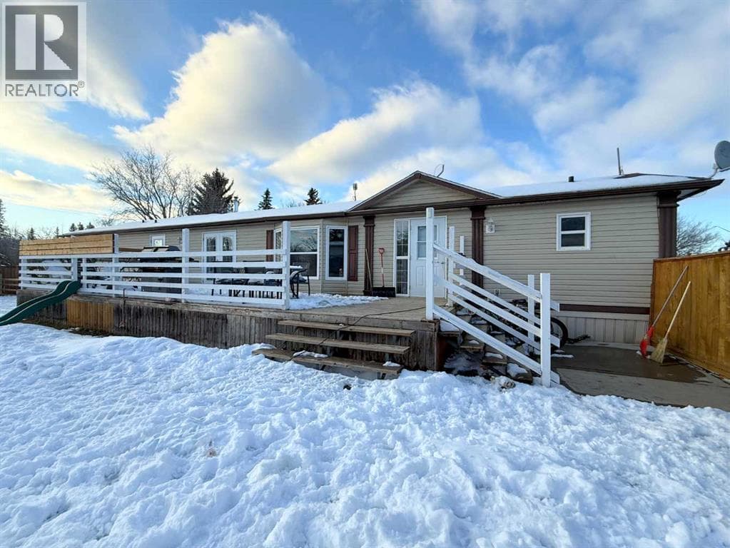 4 bed 2 bath single family at 5006 51 Street — $214,900