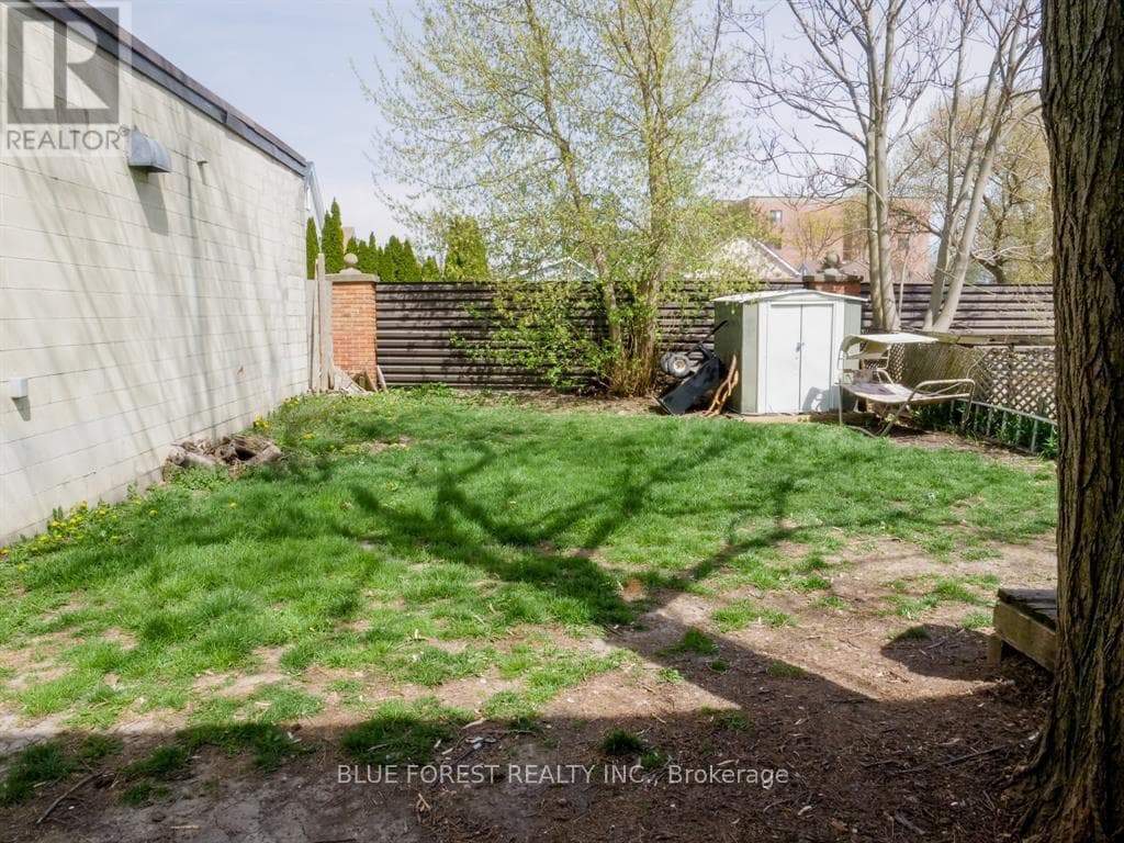 41 ADELAIDE STREET S photo 4
