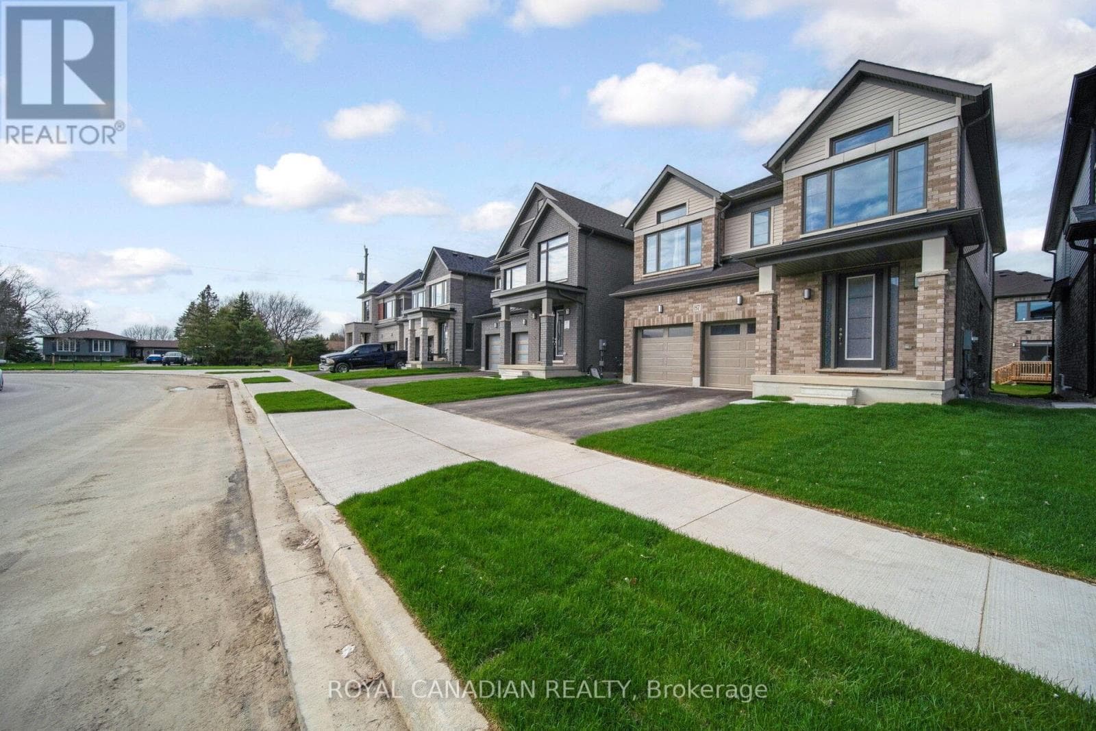 87 SOULES SQUARE photo 3