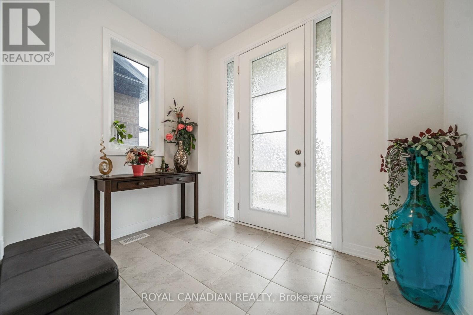 87 SOULES SQUARE photo 5