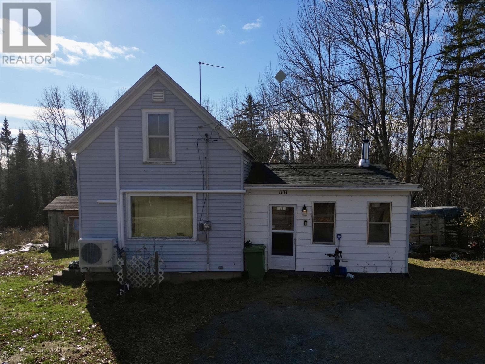 1171 North River Road photo 3