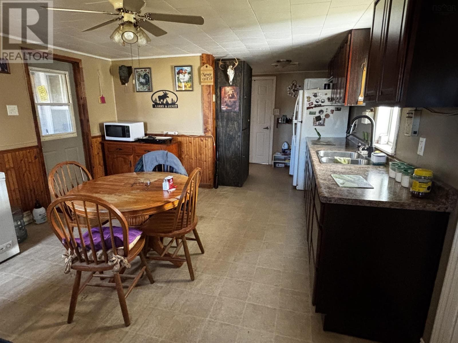 1171 North River Road photo 5