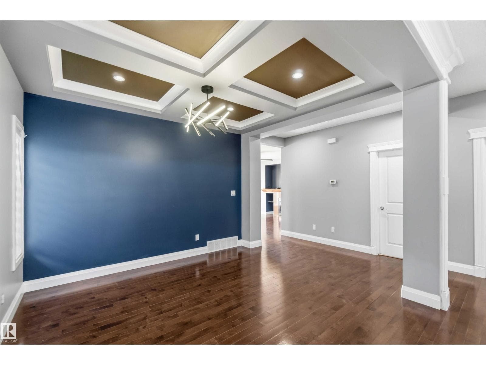 3563 14 ST NW — photo 5