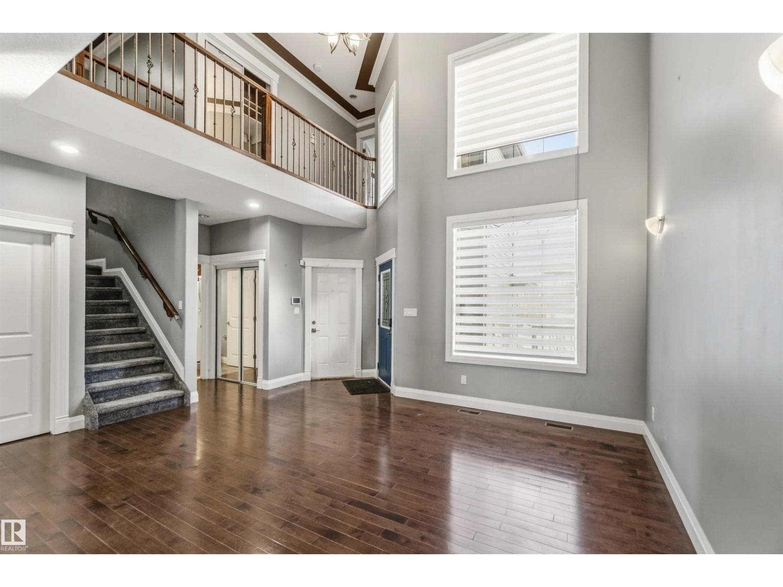3563 14 ST NW — photo 4