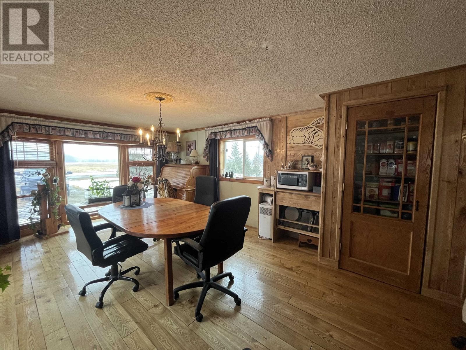 623 Boucherville RD photo 5