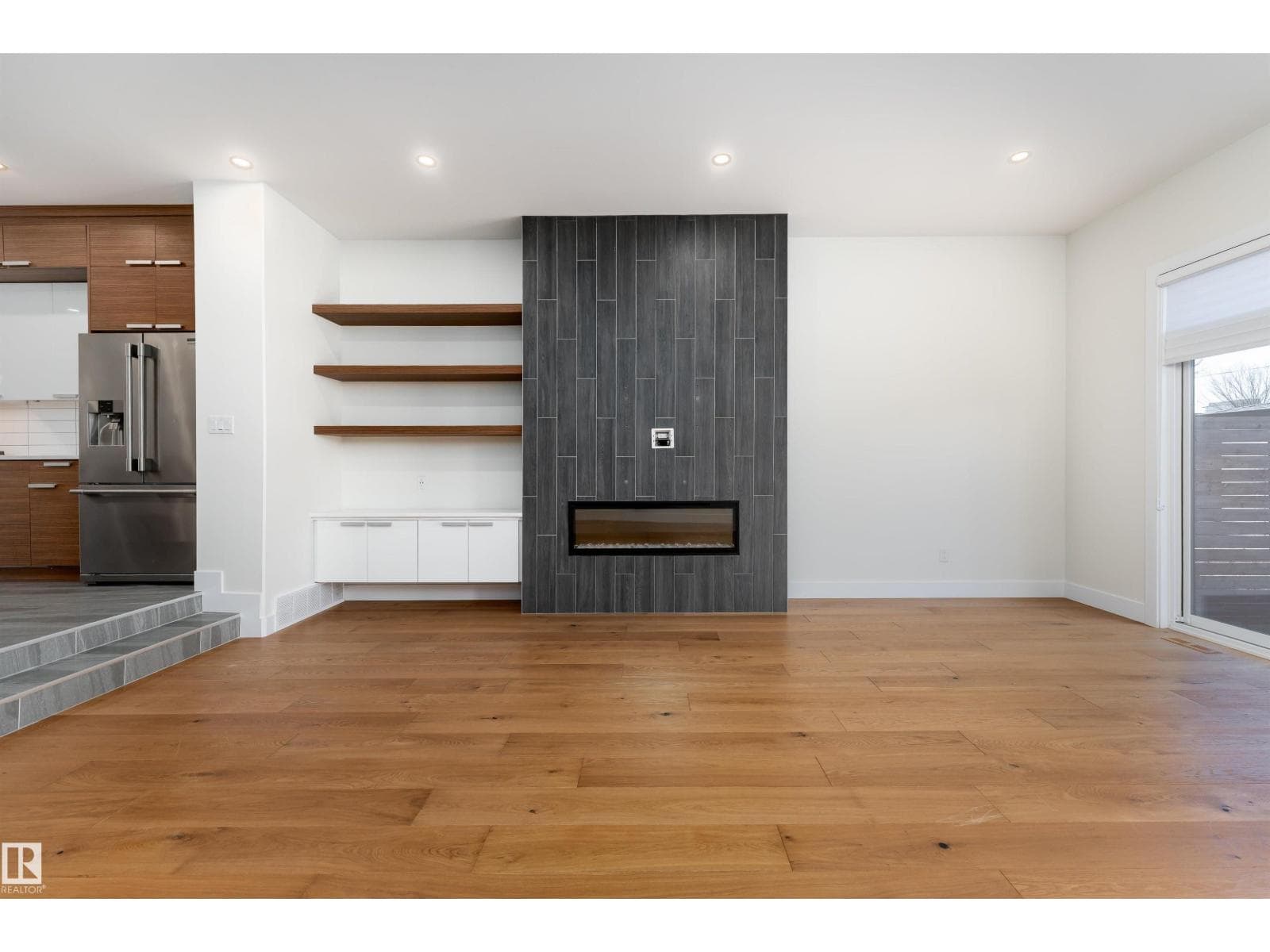 10508 136 ST NW photo 5