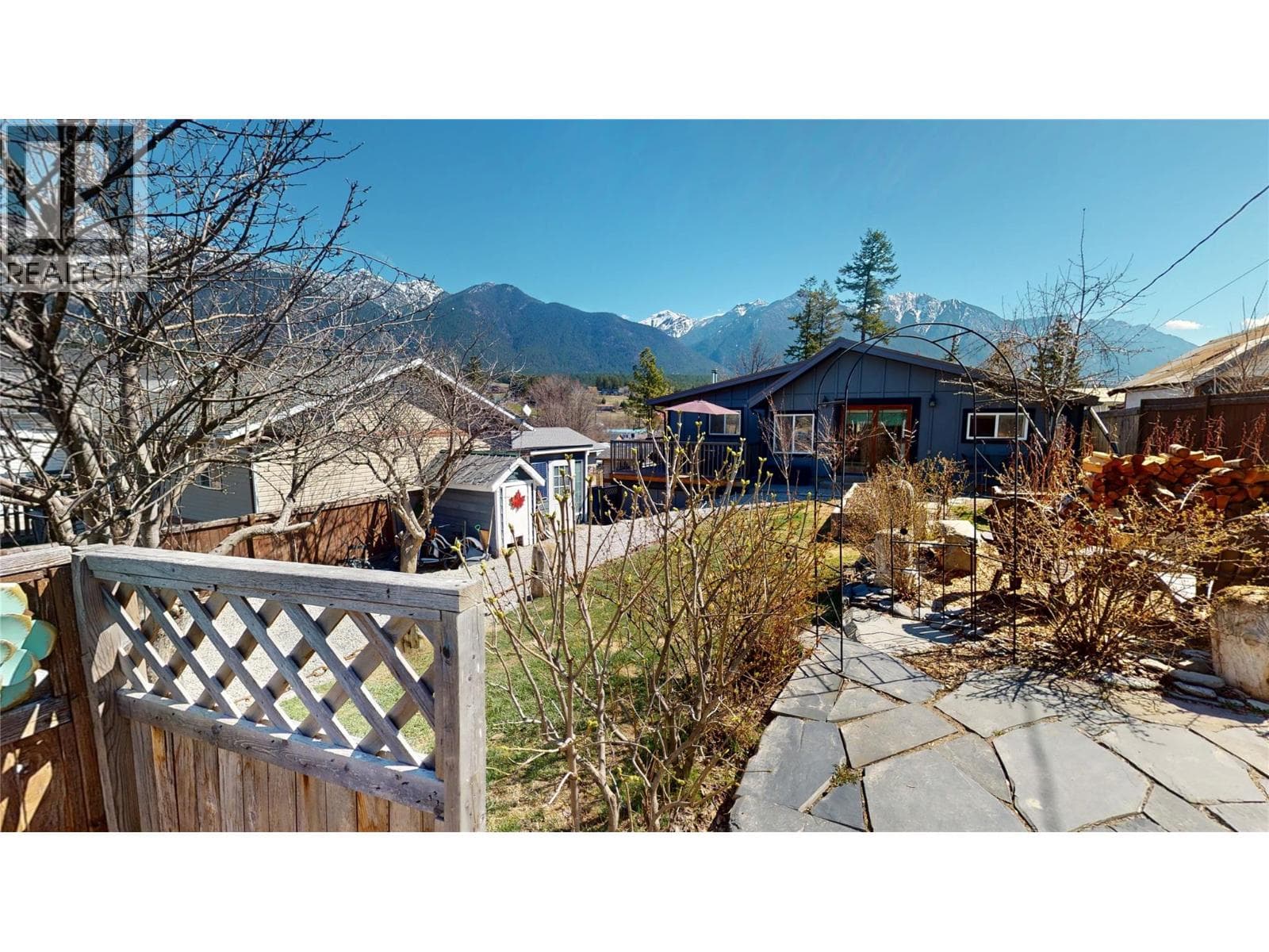 5728 Vermillion Street photo 2