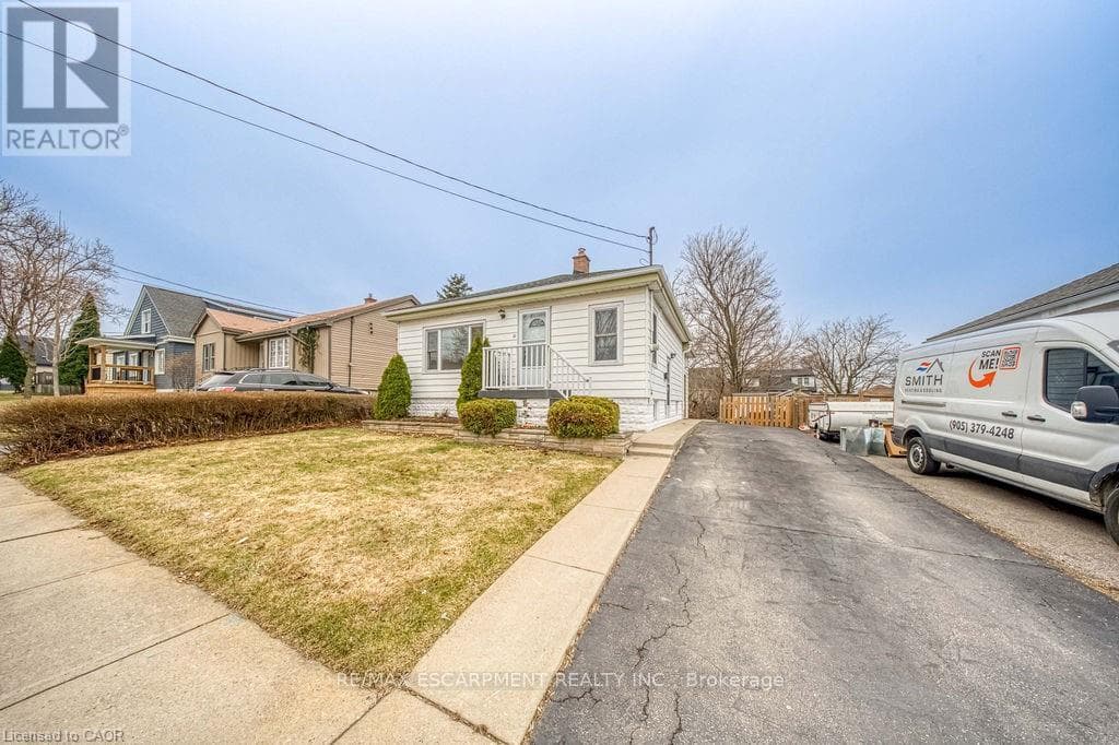 22 DAVID AVENUE photo 5