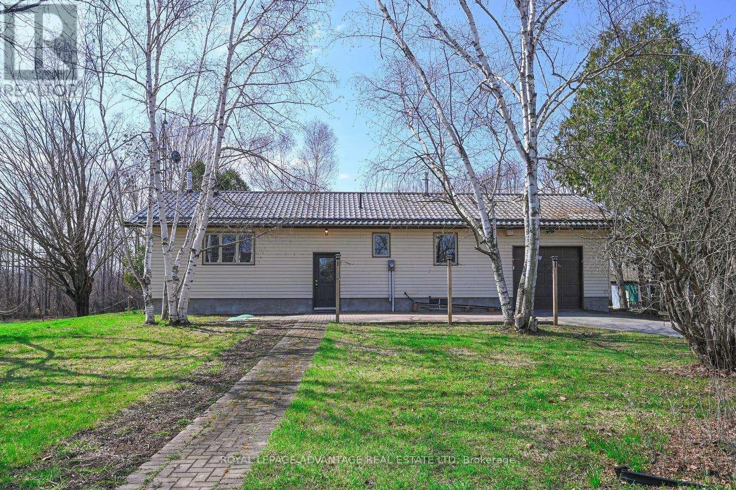 3 bed 2 bath single family at 83 BROADVIEW AVENUE W — $724,800