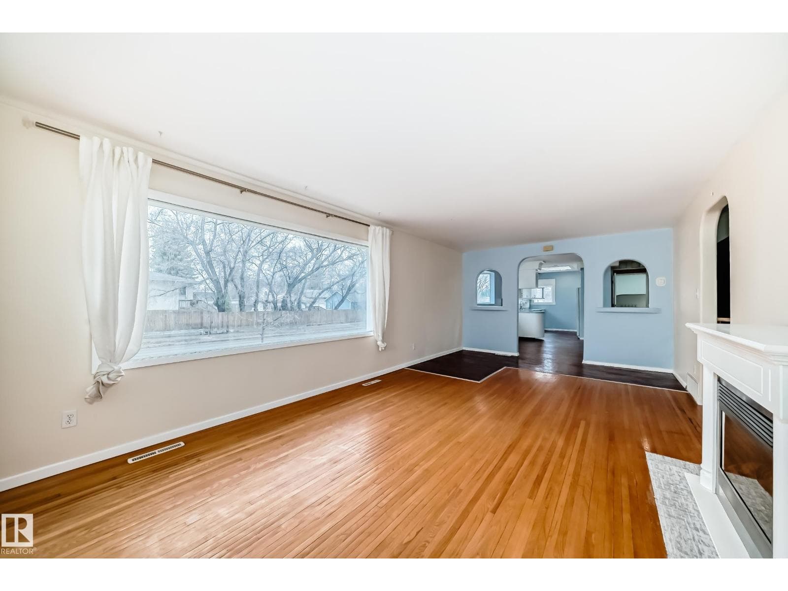 5204 112 AV NW photo 5