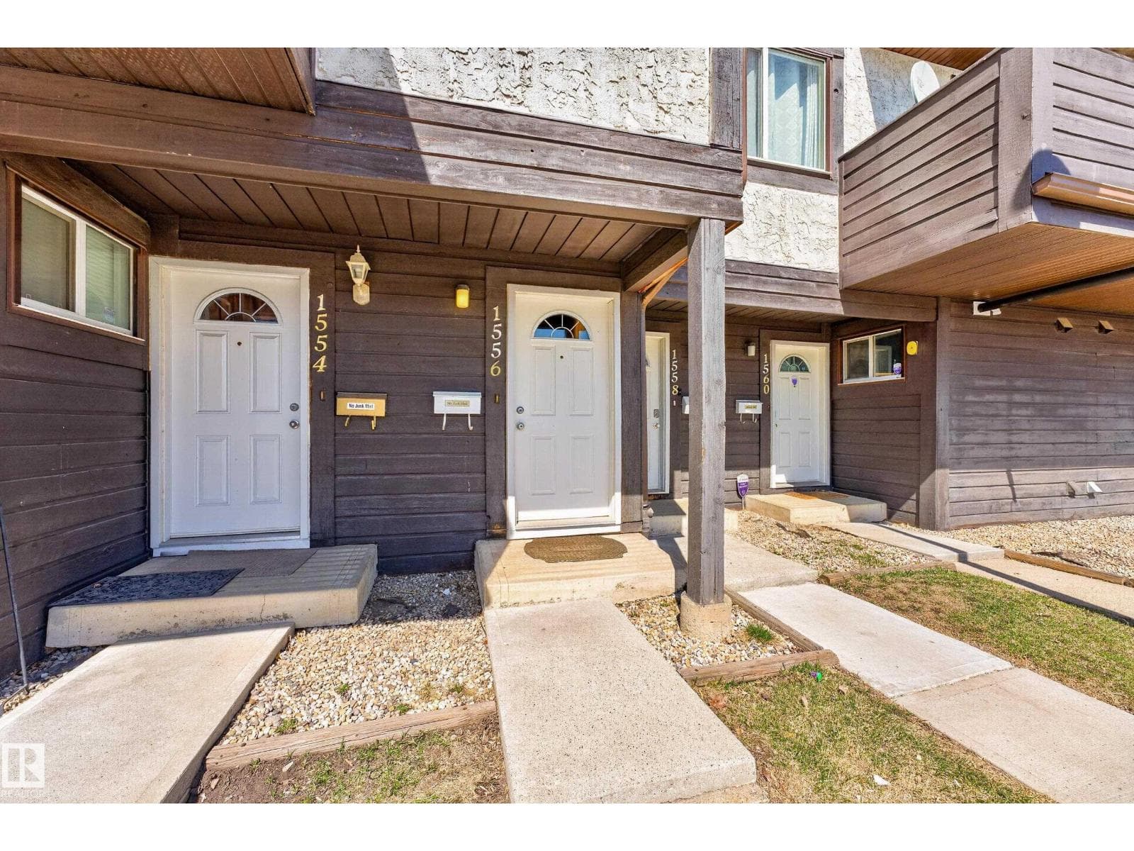1556 69 ST NW photo 2