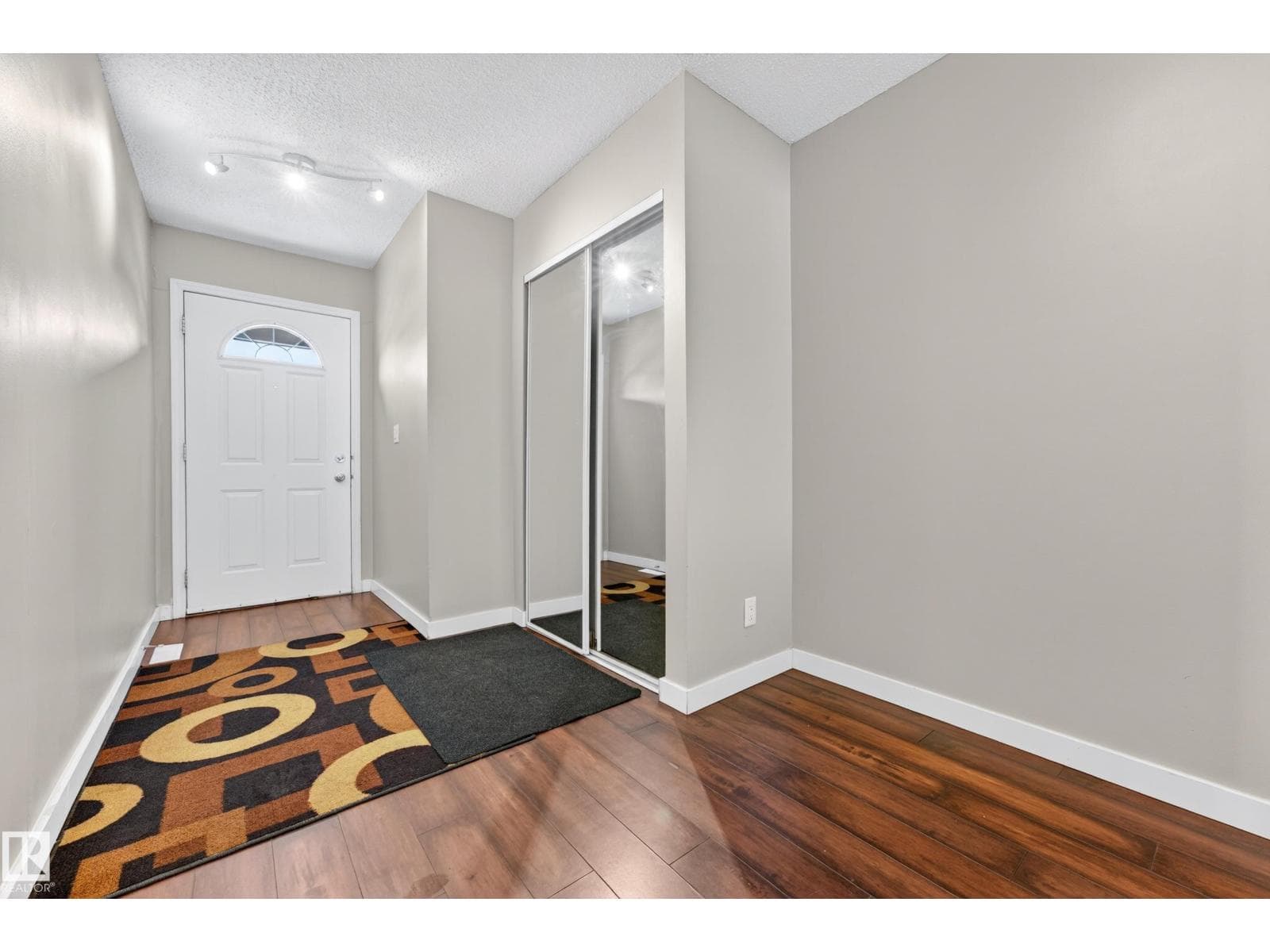 1556 69 ST NW photo 4