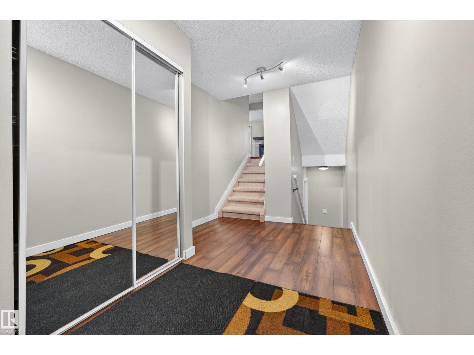 1556 69 ST NW photo 5