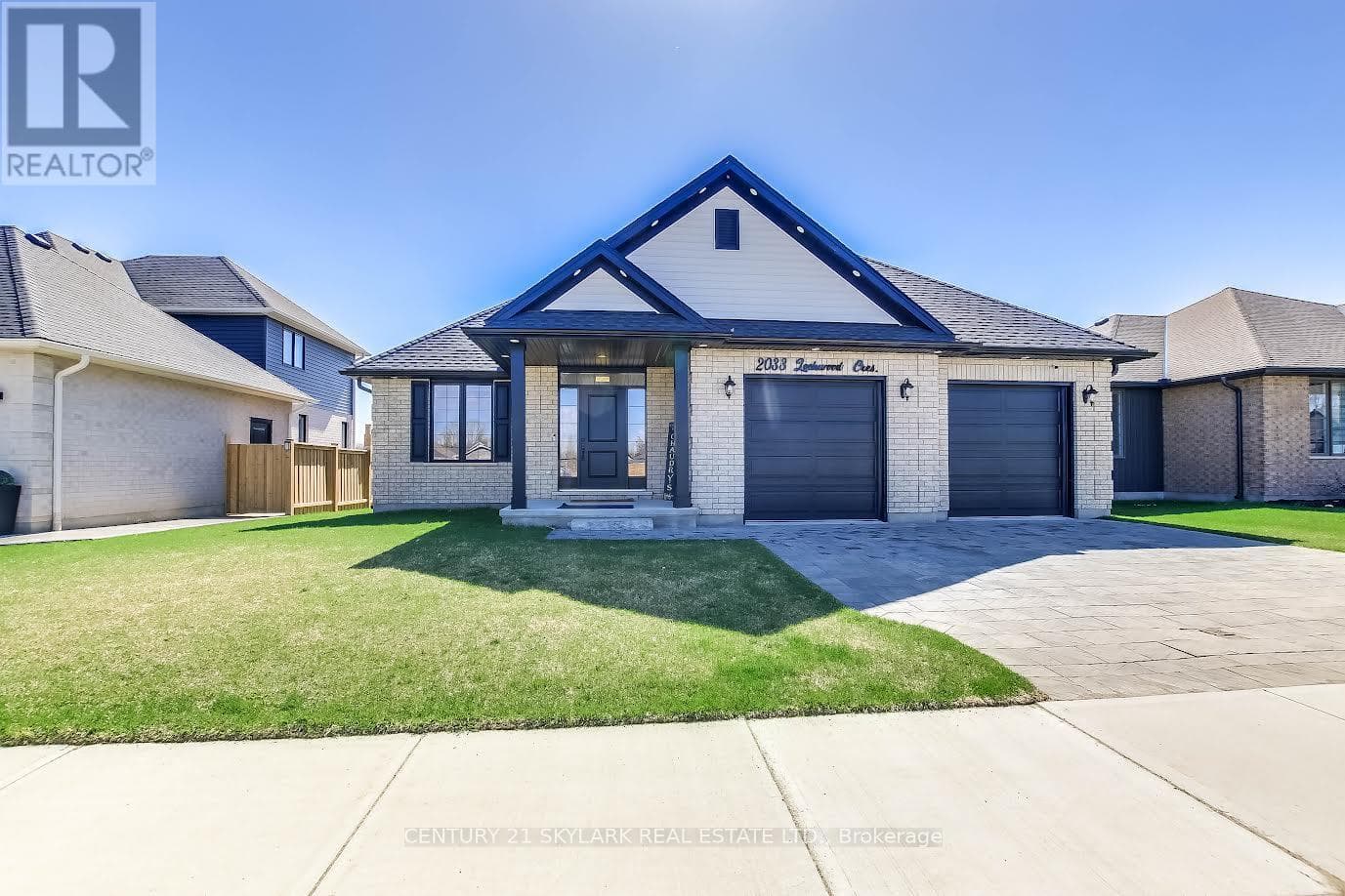 4 bed 3 bath single family at 2033 LOCKWOOD CRESCENT — $979,900