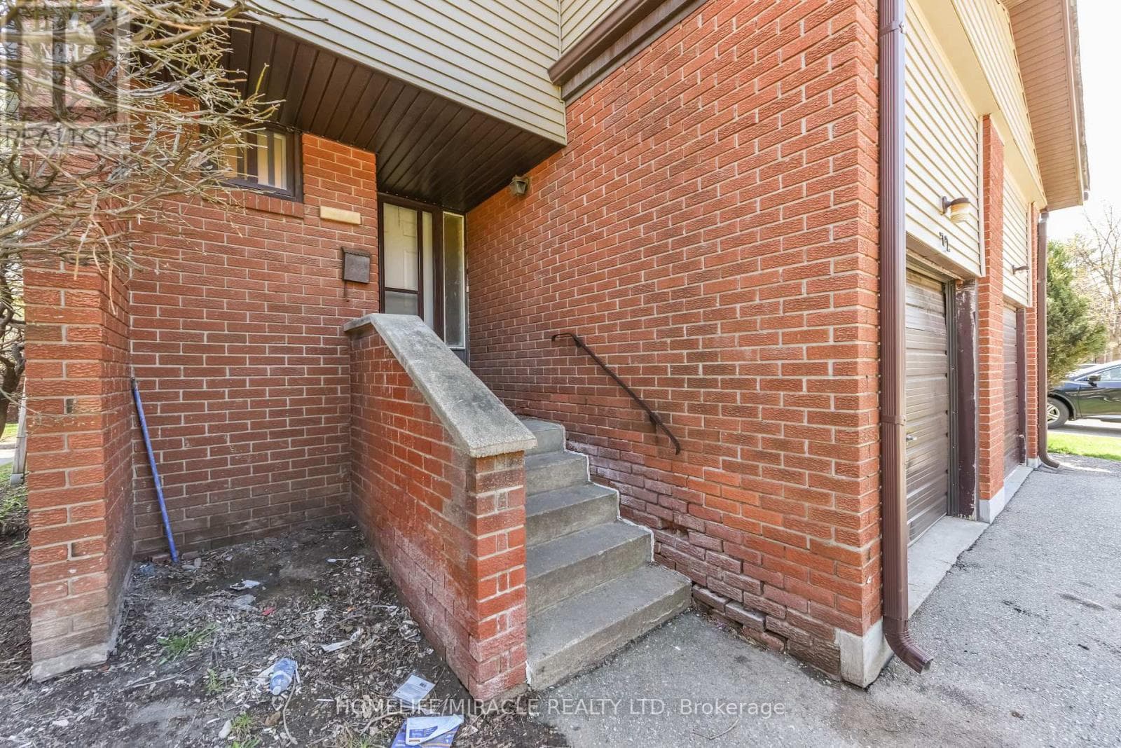 72 - 72 CARLETON PLACE photo 4
