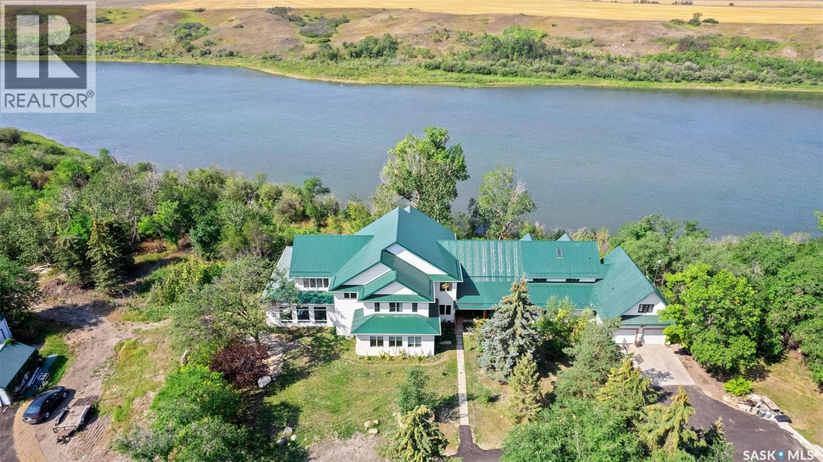 8 bed 10 bath single family at Cao Residence — $3,400,000