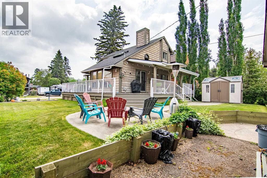 5014 43 Street photo 3