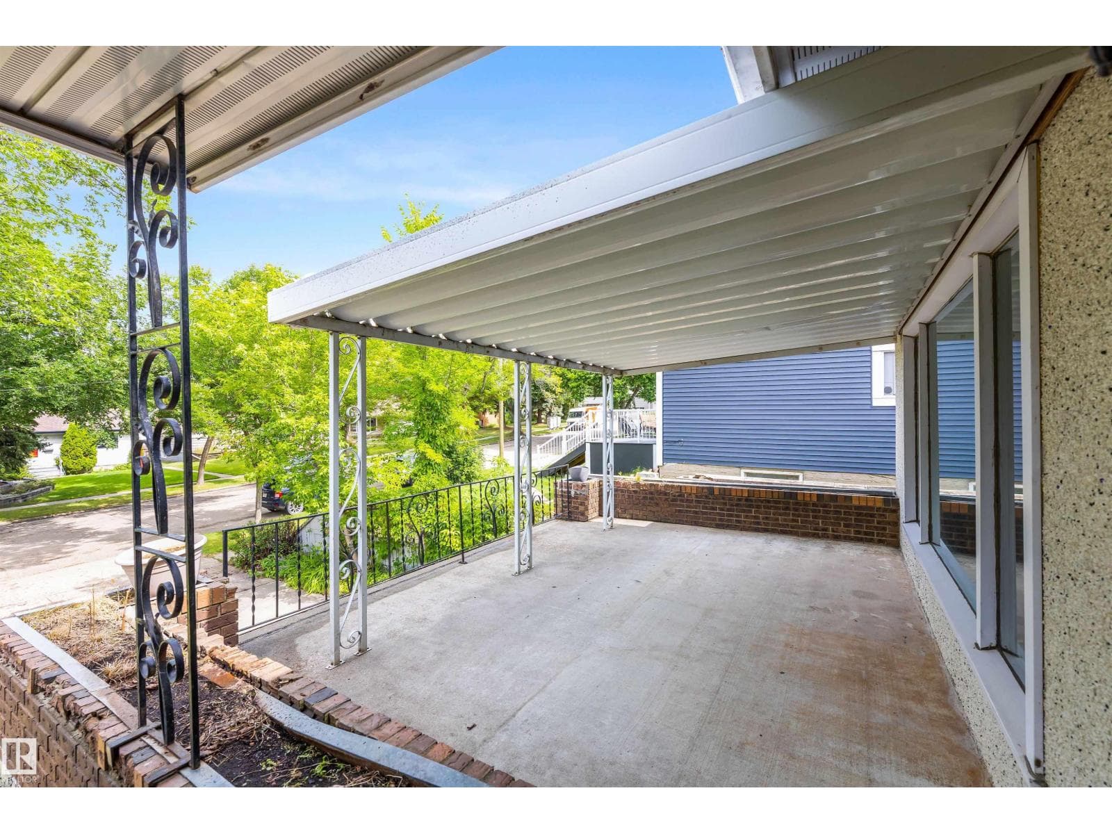 52 BELMONT DR photo 2