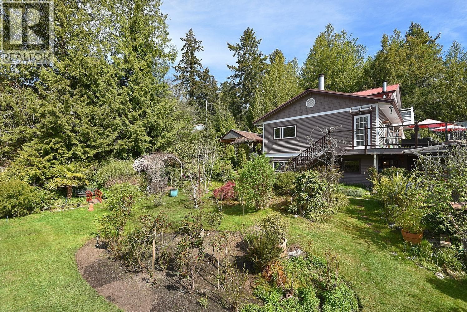 4906 SINCLAIR BAY ROAD photo 3