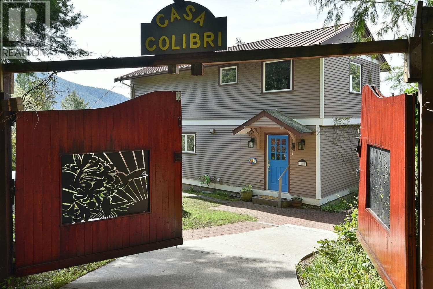 4906 SINCLAIR BAY ROAD photo 4