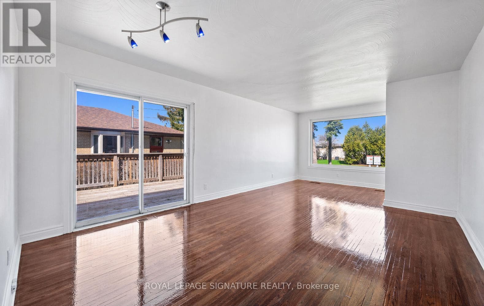 1003 WARDMAN CRESCENT photo 5