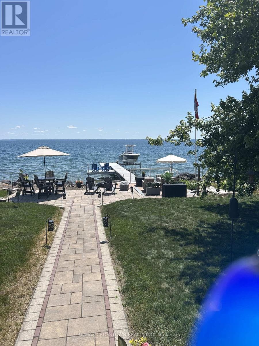167 LAKESHORE ROAD W photo 5