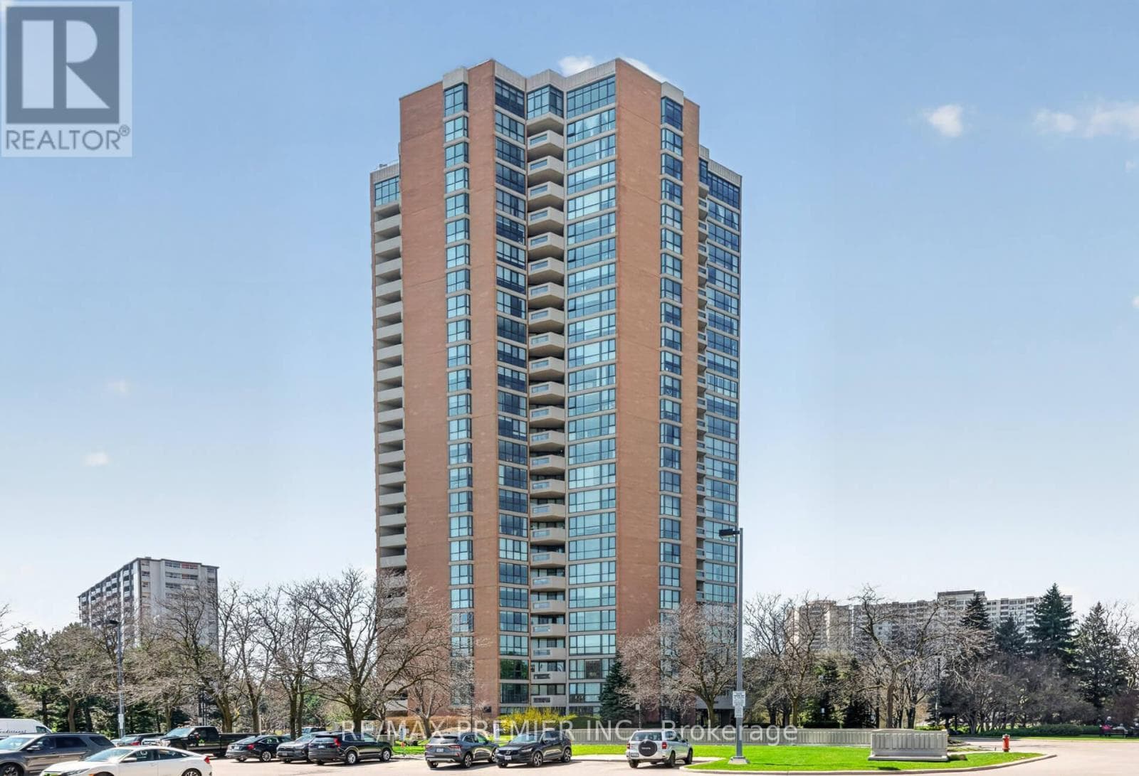 2 bed 2 bath single family at 2211 - 2000 ISLINGTON AVENUE — $799,800