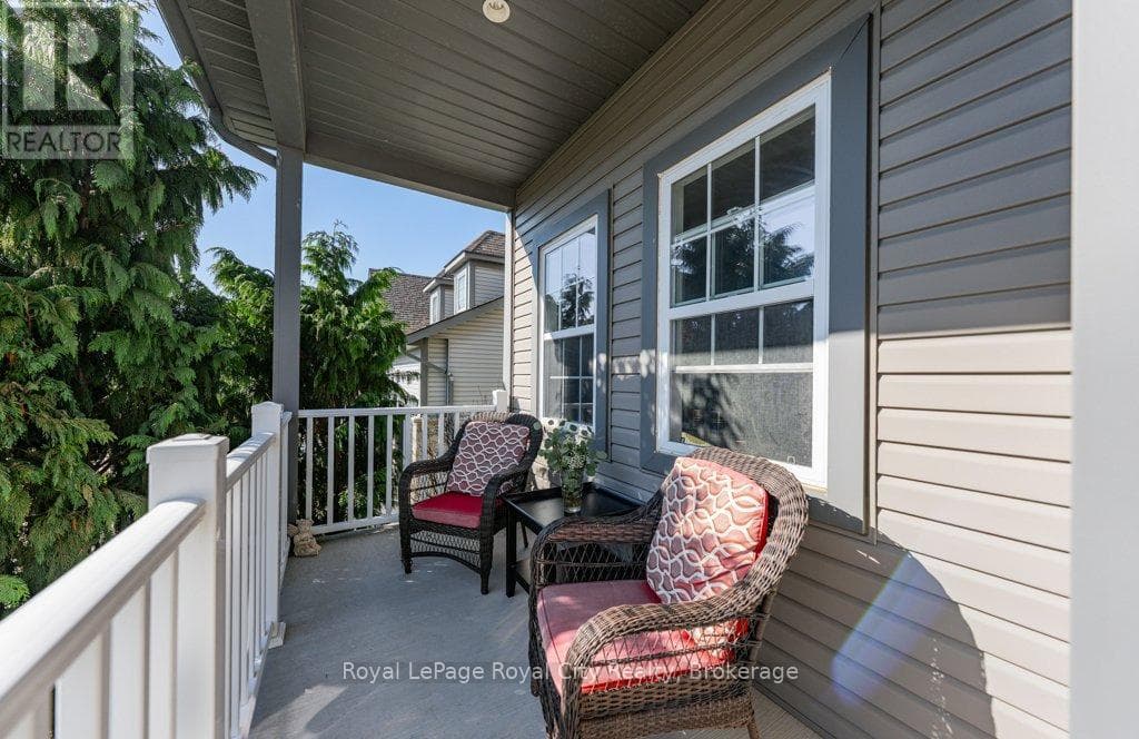 120 WINSTON STREET photo 2