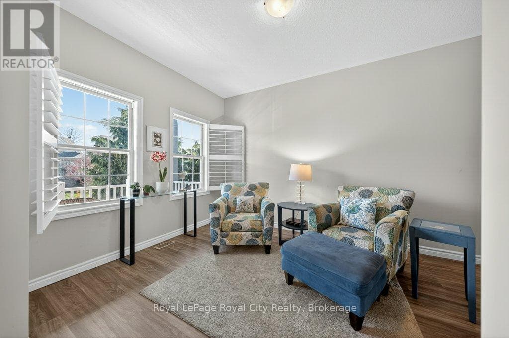 120 WINSTON STREET photo 3