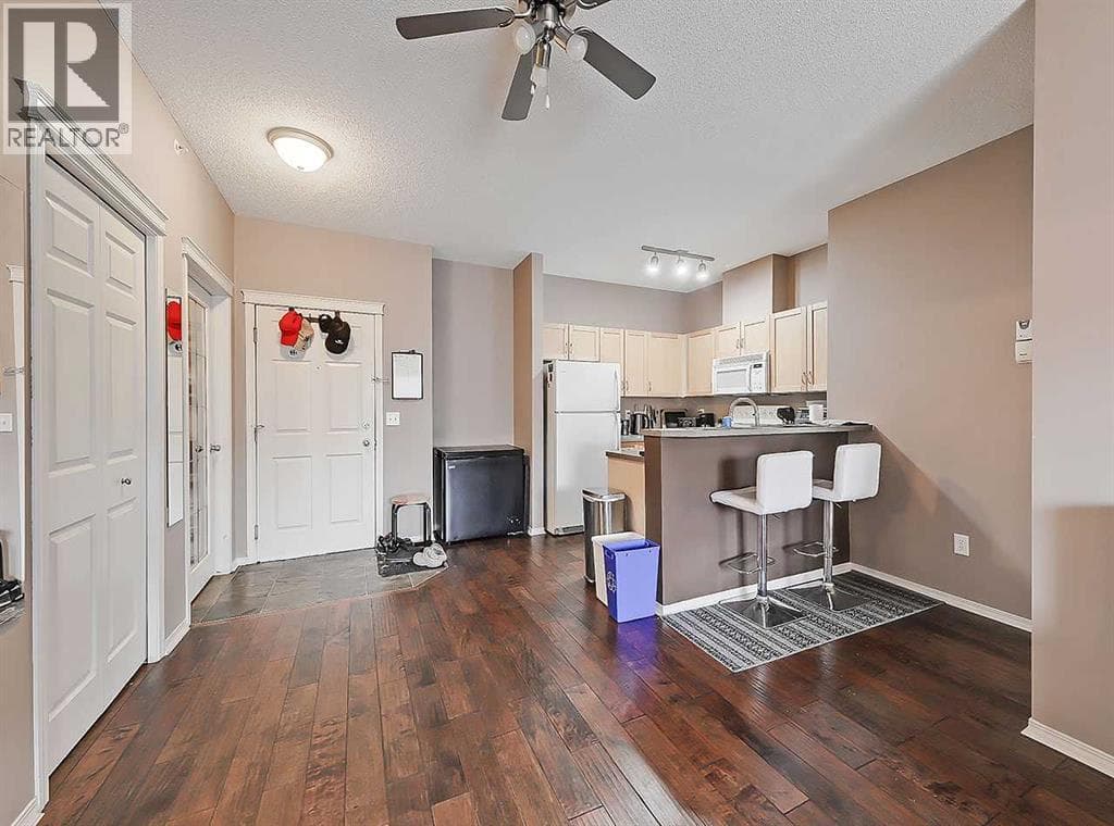 2313, 70 Panamount Drive NW photo 5