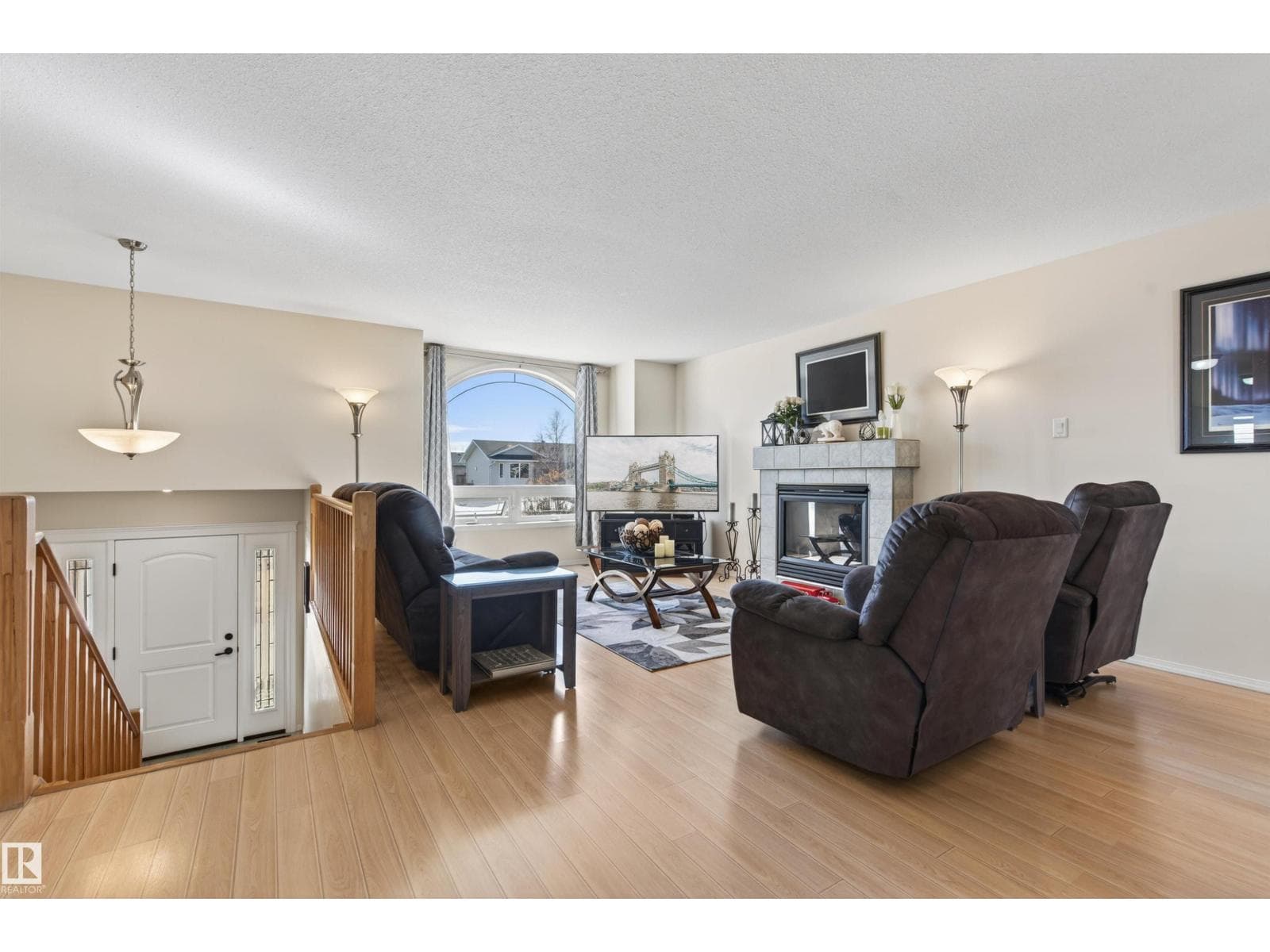 2607 6A AV photo 5