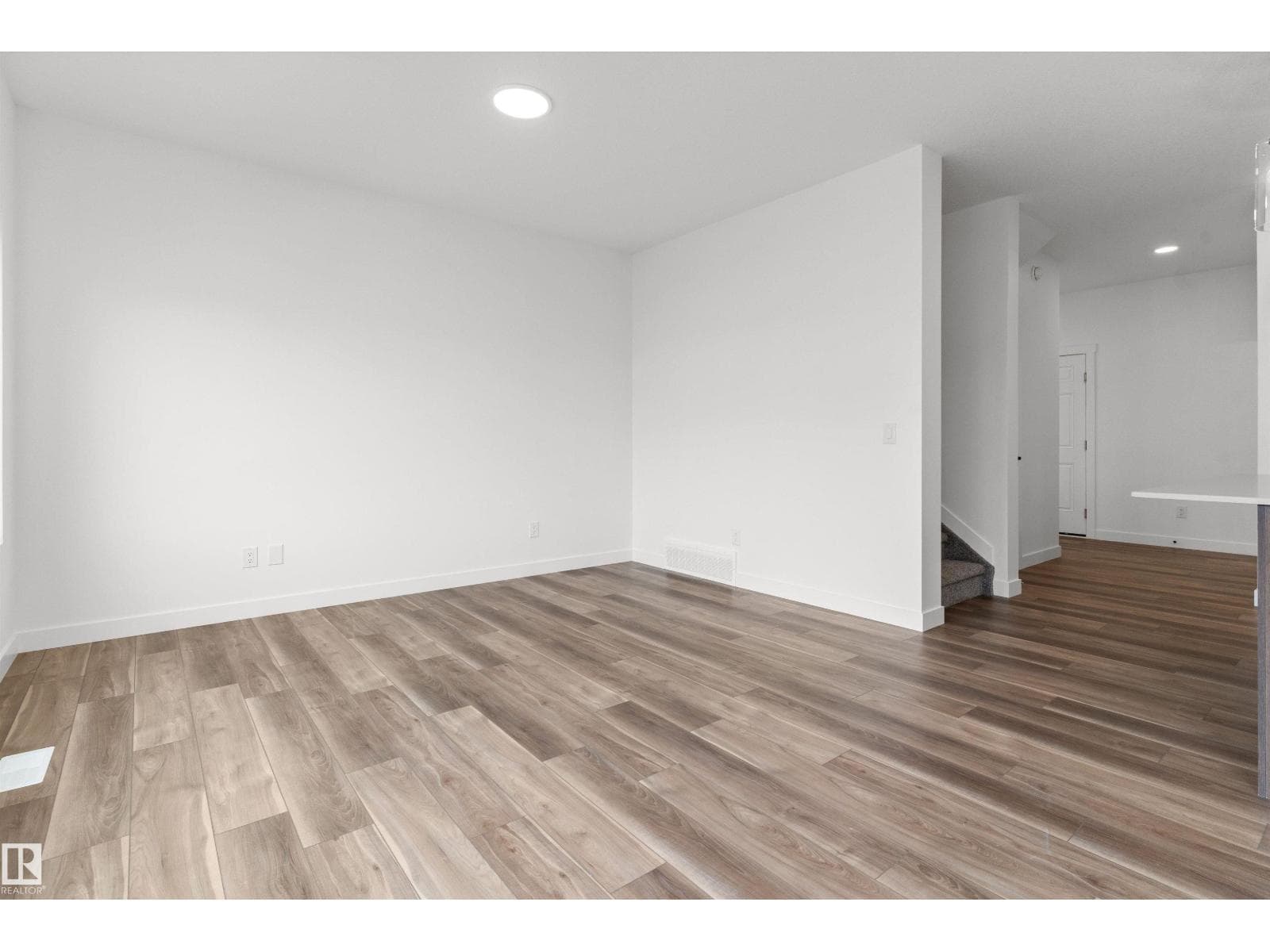 1192 SOUTH CREEK WD — photo 5