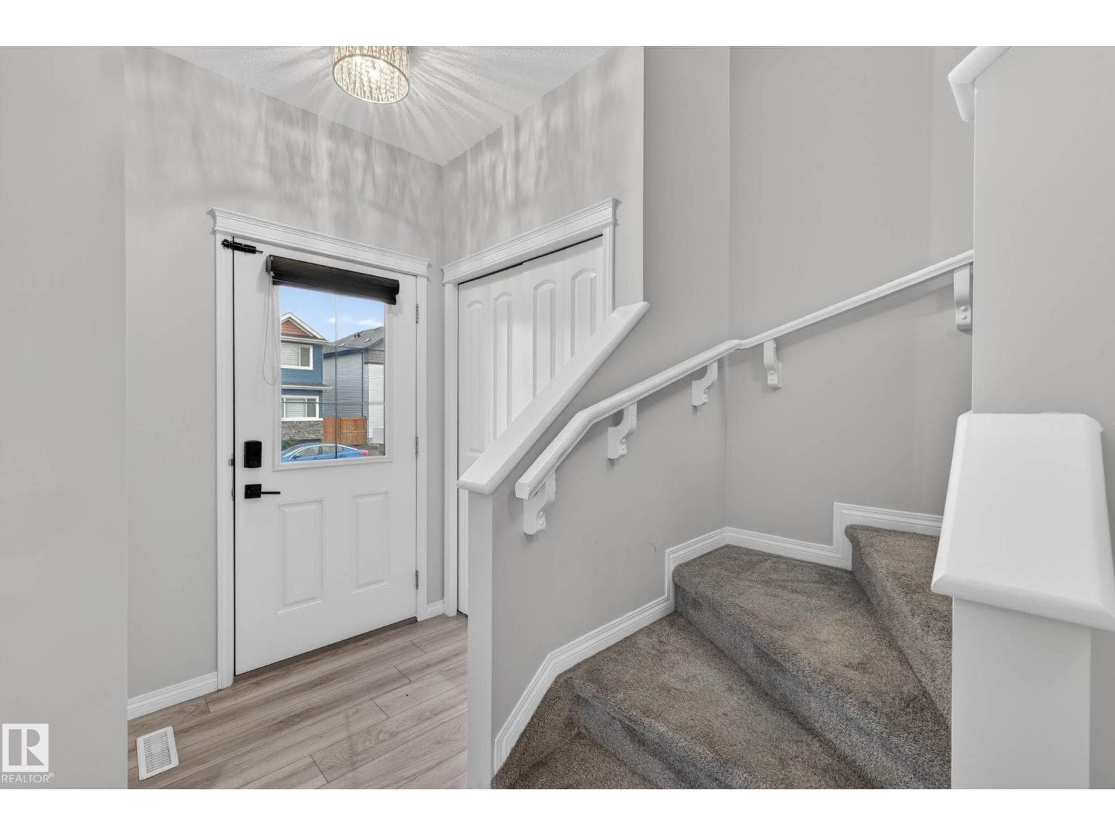 17928 62 ST NW photo 5