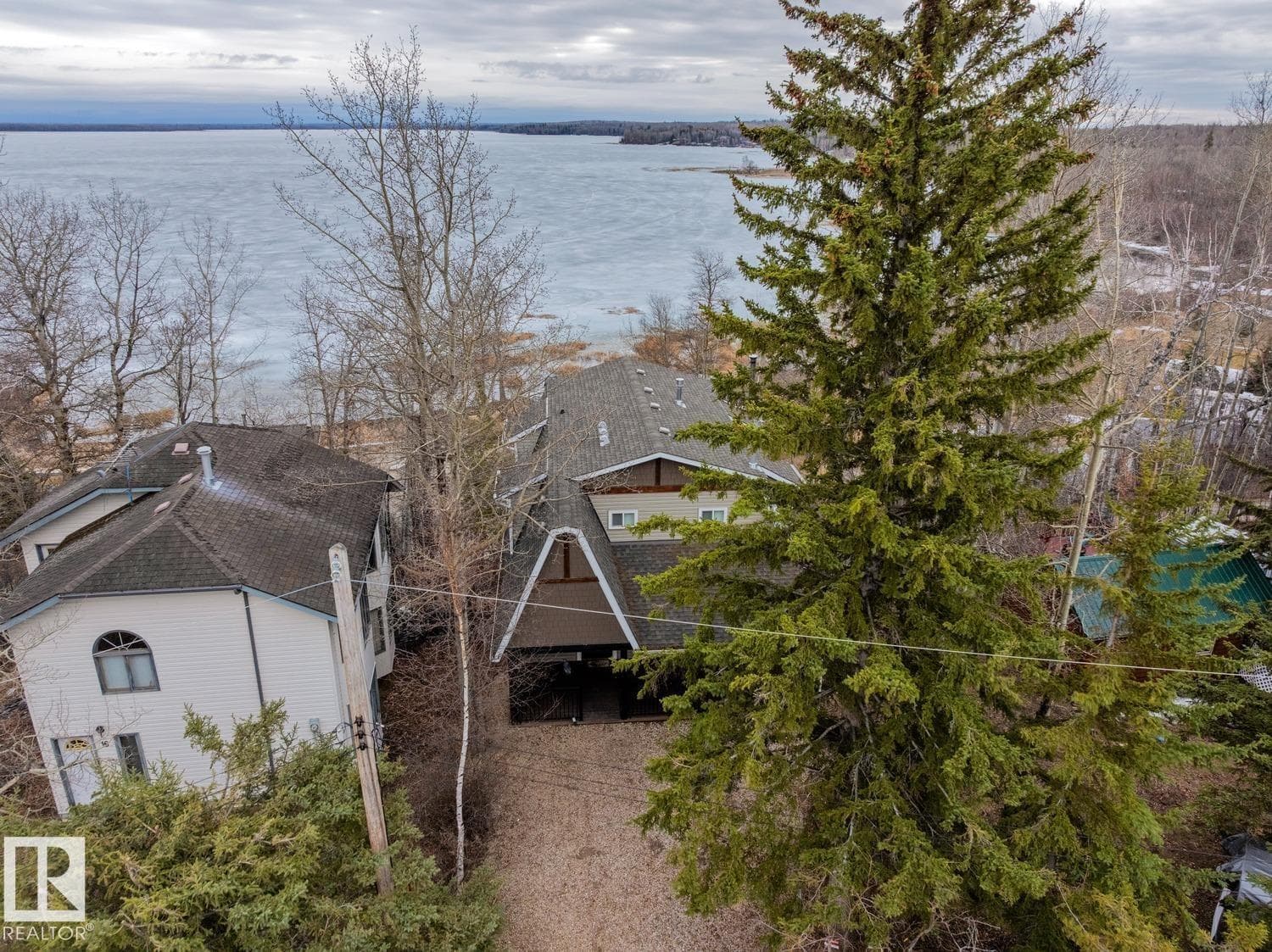 14 Spruce RD — photo 2