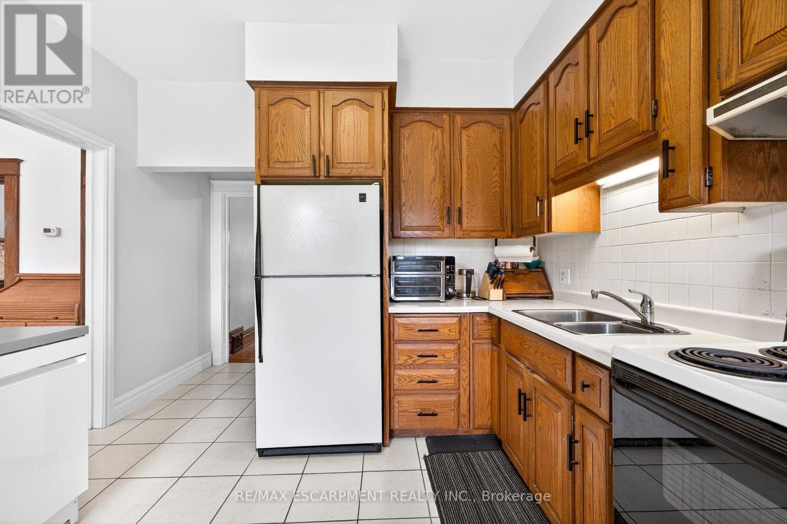188 PARK ROW S photo 5
