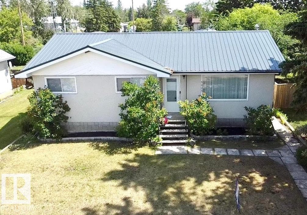 5025 54 ST