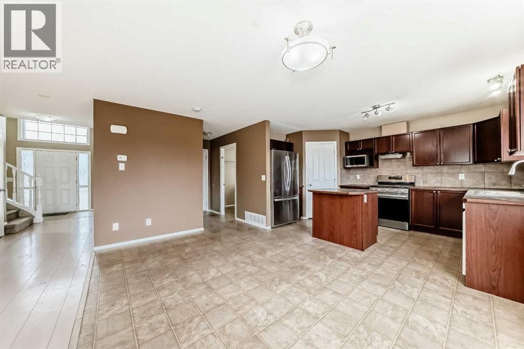 2128 Luxstone Boulevard SW photo 5