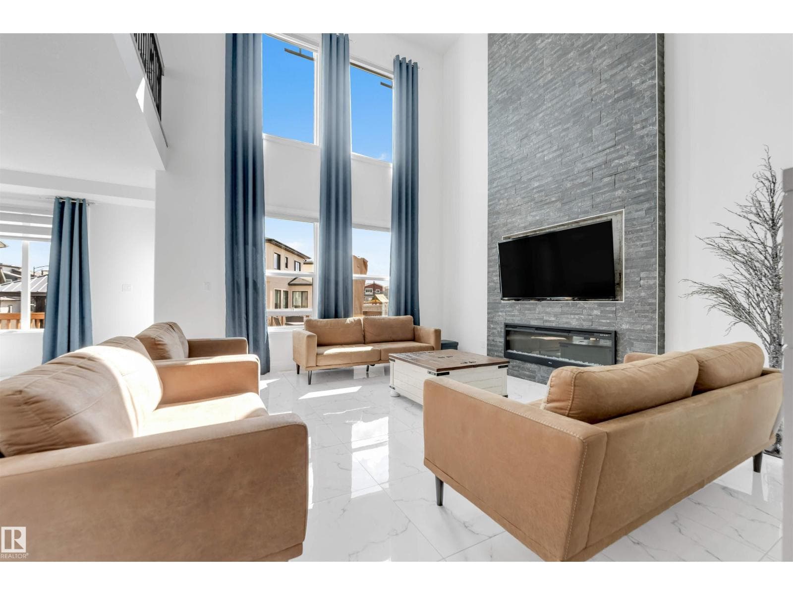 6 bed 5 bath single family at 1923 19 AV NW — $829,400
