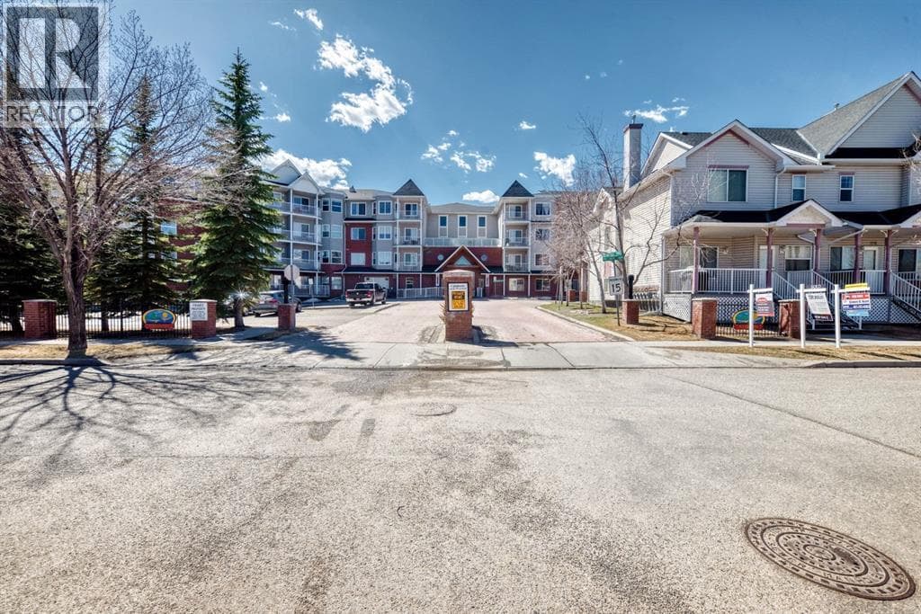 321, 8 Prestwick Pond Terrace SE photo 3