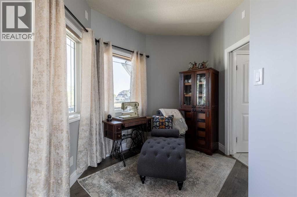 406 Meadow Lark Drive photo 5