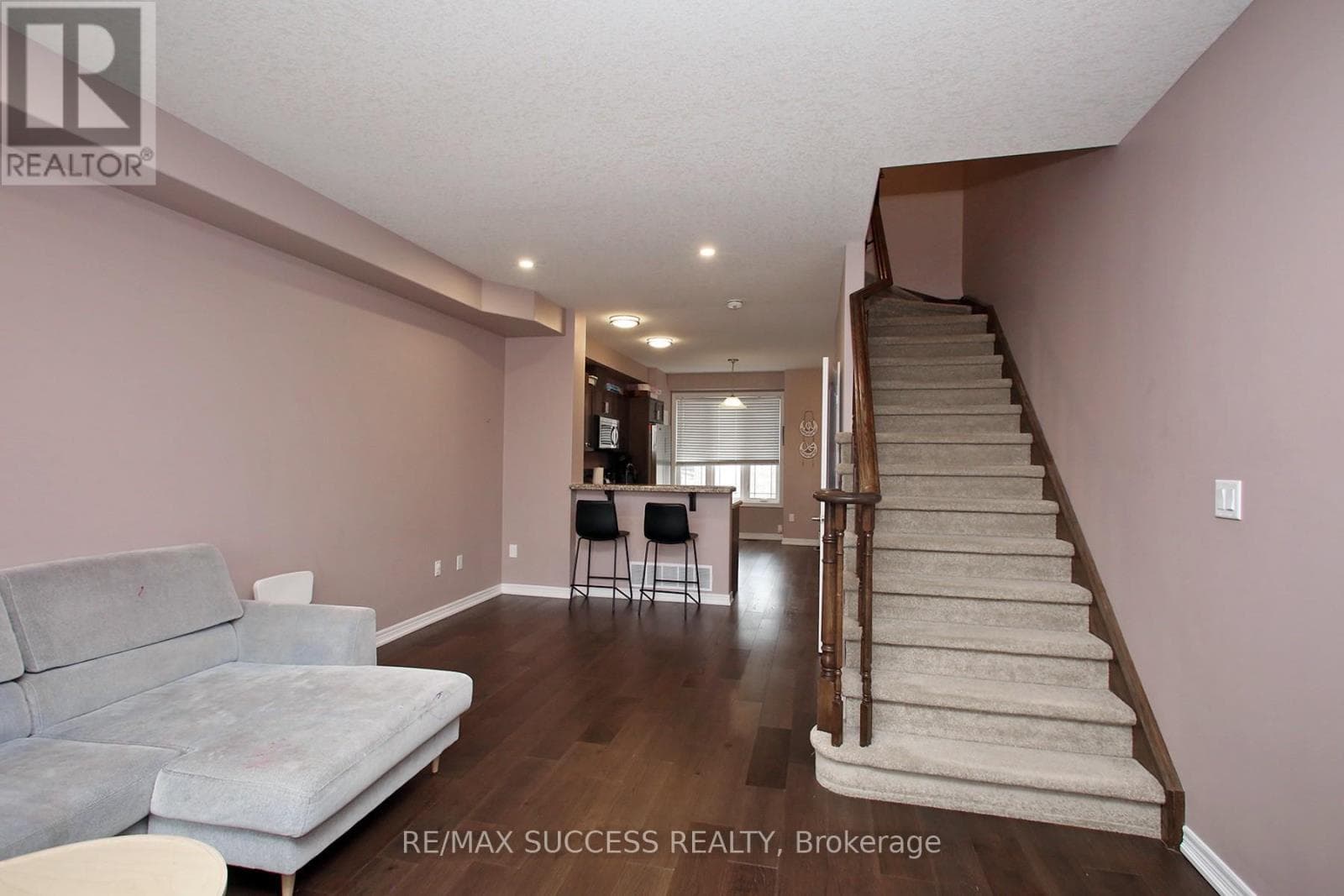 47 EDENROCK DRIVE photo 5