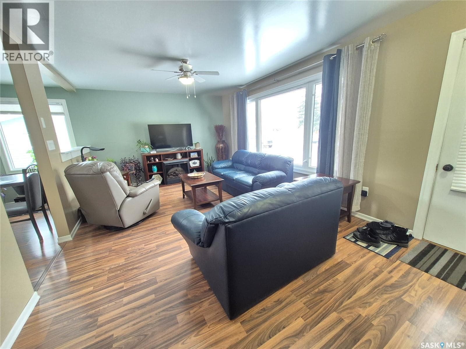 309 Frederick STREET photo 3