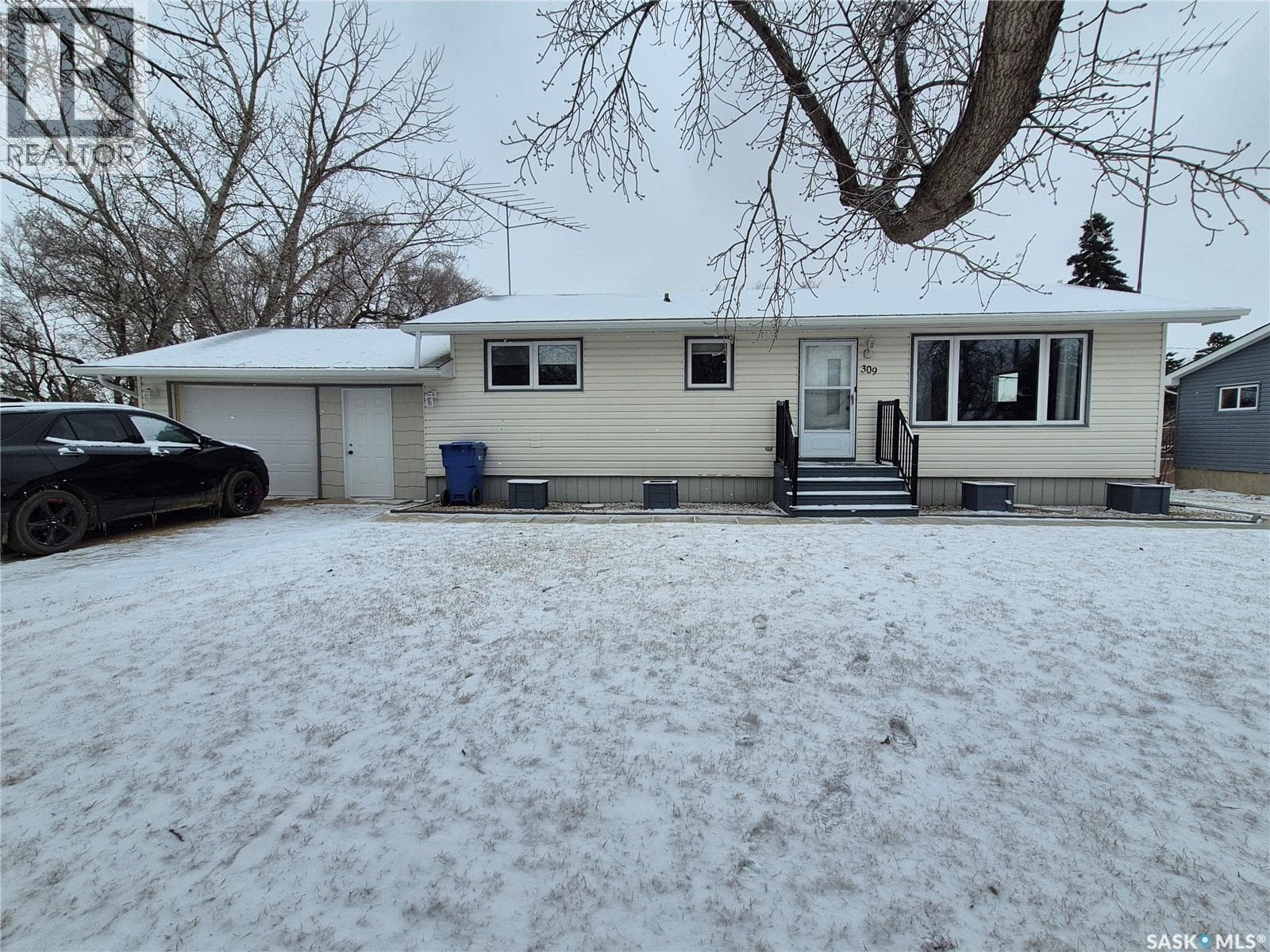 2 bed 2 bath single family at 309 Frederick STREET — $199,900